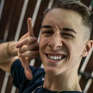 Meet your Posher, Thomas